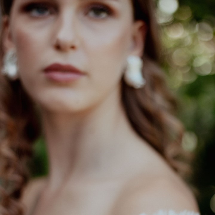 Rainy Night Pearl Earrings - Image 3